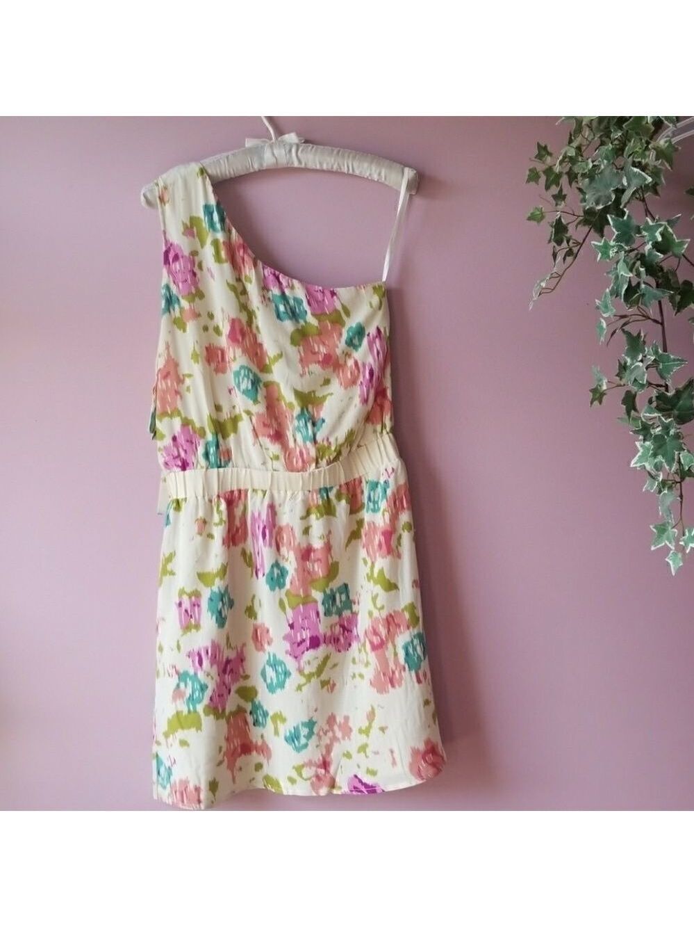 SILK Grecian Style Water Color One Shoulder Dress By Jaloux Yellow with pattern - Picture 4 of 8